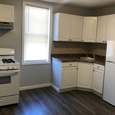 Private 2-Bedroom With Free Parking And Direct Bus To Nyc Manhattan Only 2 Blocks Away Linden Eksteriør bilde
